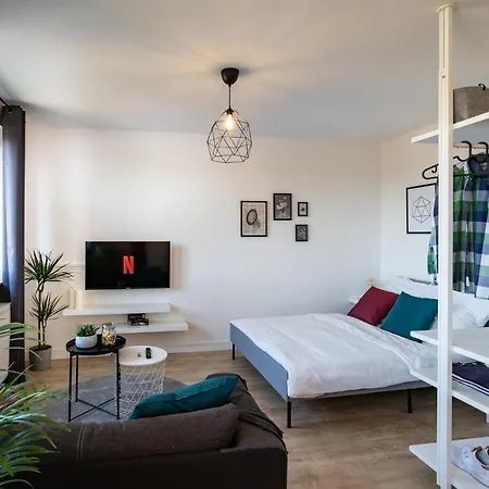 Marvlex #1 - Mit Wifi Und Netflix Apartman *